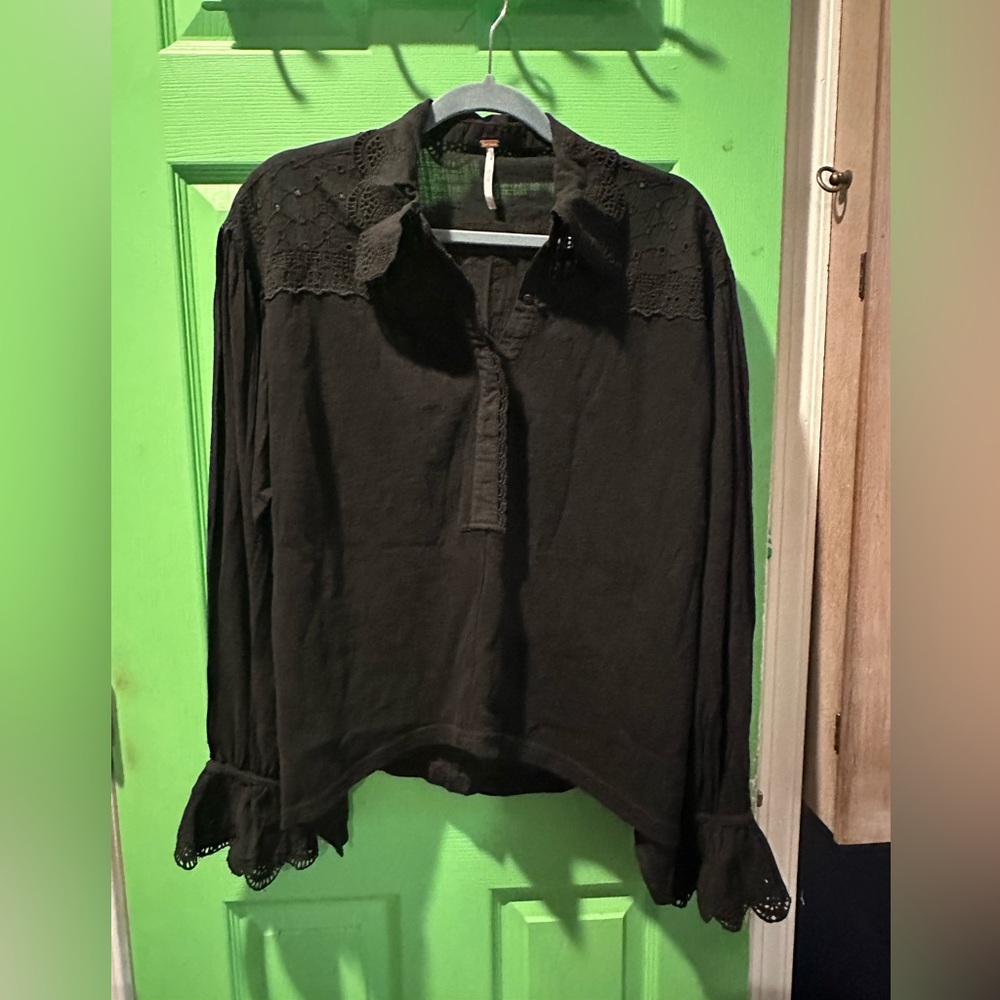 New free people blouse with flare arms